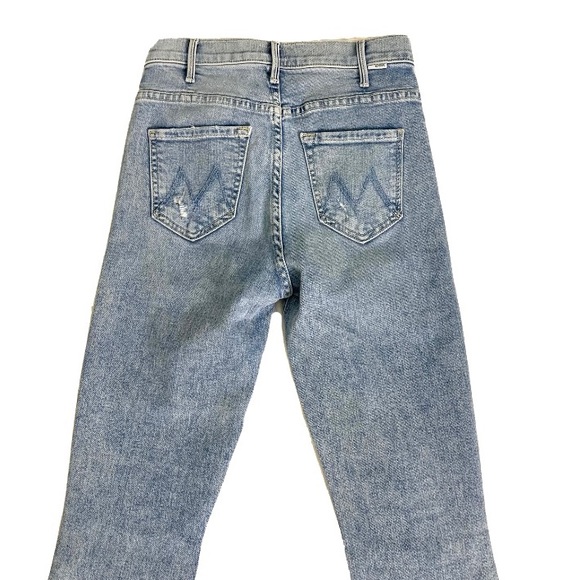 MOTHER Hustler Ankle Chew Jeans in DRINKING BY THE POOL SIZE 25 - Picture 6 of 12